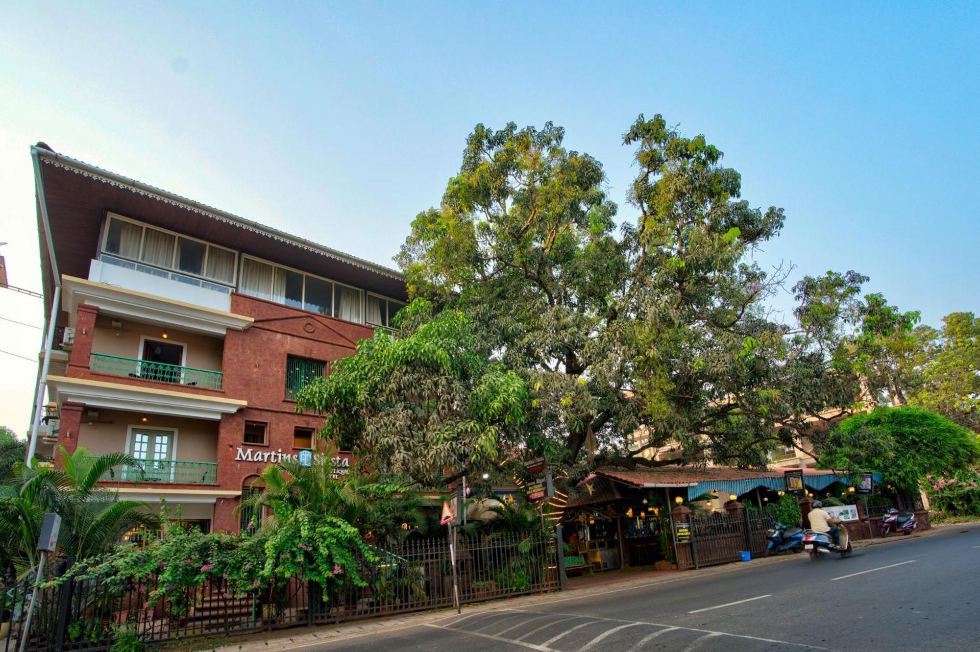 Resort Martins Siesta Arpora Exterior foto